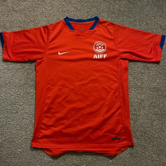 Nike soccer Jersey - Picture 1 of 5